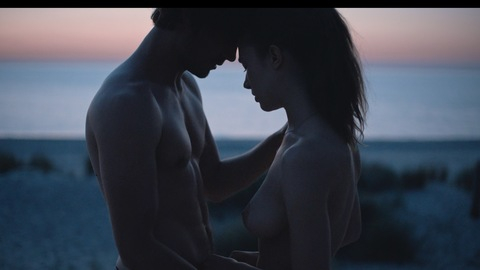 Pic: Sonia Mietielica in Into the Wind