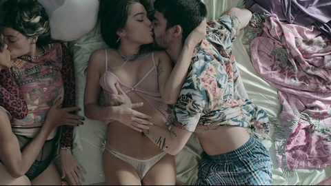 Pic: Bella Camero in Lov3