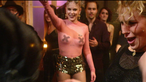 Pic: Lea Lavabre in Battle: Freestyle