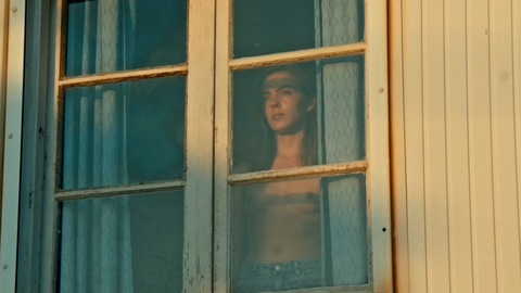 Pic: Garance Marillier in Pompei