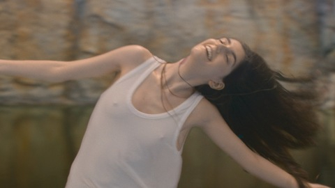 Pic: Paula Losada in Dancing on Glass