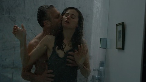Pic: Agnieszka Grochowska in Hold Tight