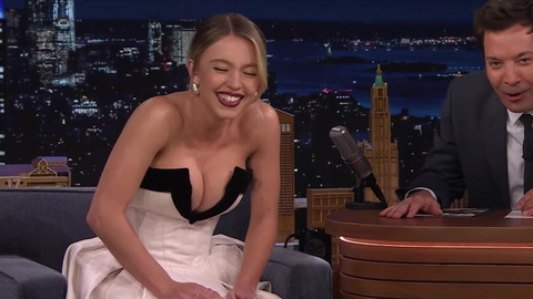 Pic: Sydney Sweeney in The Tonight Show Starring Jimmy Fallon