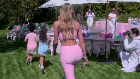 Pic: Khloe Kardashian in The Kardashians