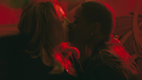 Pic: Kim Cattrall in Queer as Folk