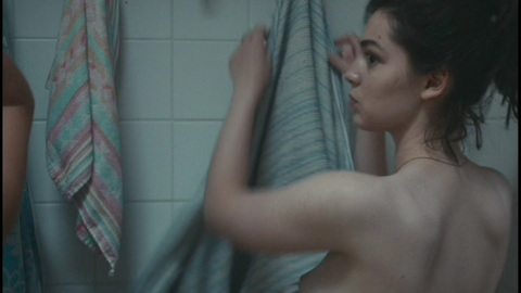 Pic: Anamaria Vartolomei in Happening