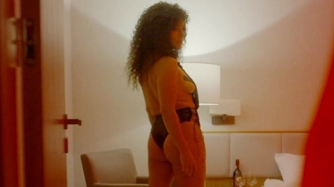 Pic: Anna Mucha in Love, Sex and Pandemic