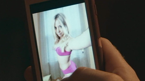 Pic: Anna Lore in They/Them