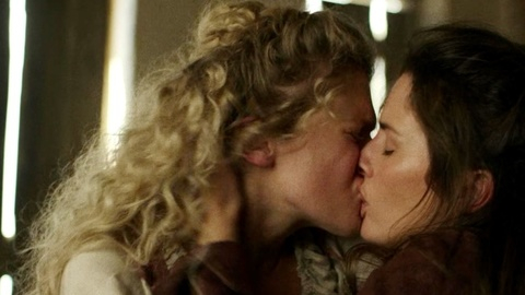 Pic: Julia Schlaepfer in American Horror Stories