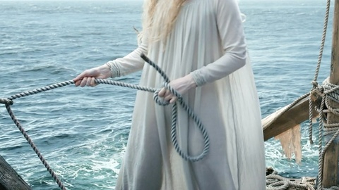 Pic: Morfydd Clark in The Lord of the Rings: The Rings of Power