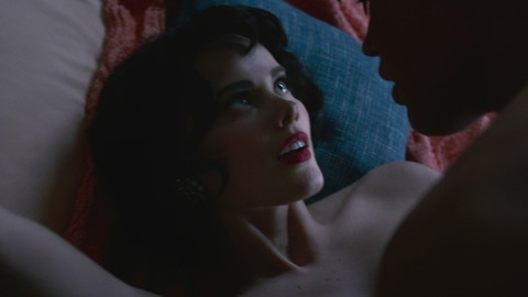 Pic: Elizabeth Cullen in Elvis