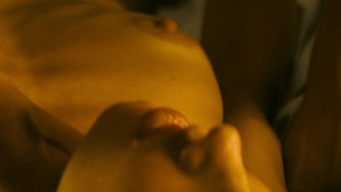 Pic: Camille Rowe in No Limit