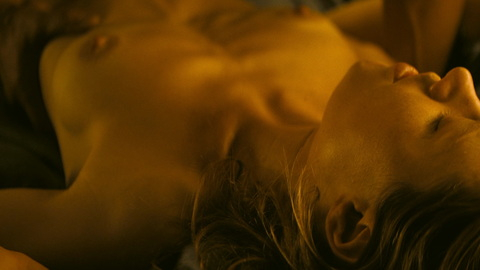 Pic: Camille Rowe in No Limit