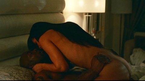 Pic: Ash Santos in Mike