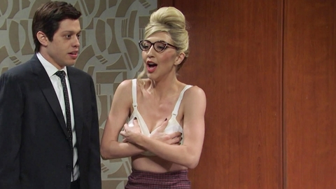 Pic: Heidi Gardner in Saturday Night Live (1975-2025)