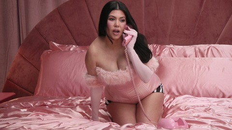 Pic: Kourtney Kardashian in The Kardashians