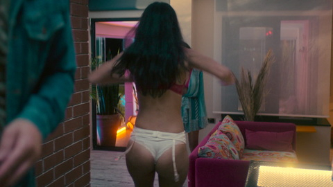 Pic: Melissa Dilber in Man on Pause