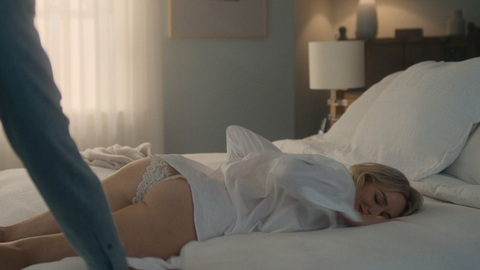 Pic: Naomi Watts in The Watcher (2022)