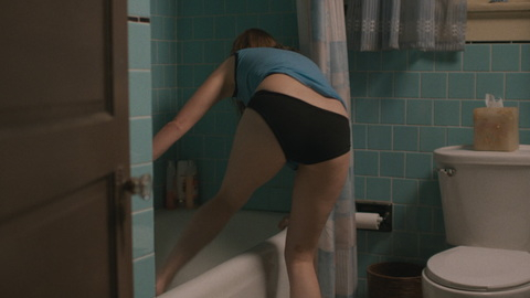 Pic: Jennifer Lawrence in Causeway