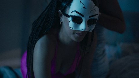 Pic: Nicôle Lecky in Mood