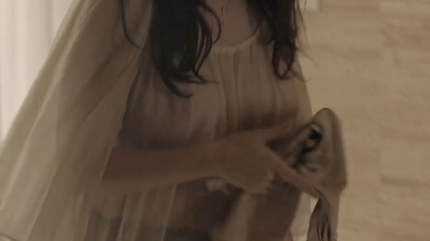 Pic: Roxane Mesquida in Médusa