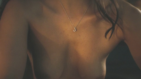 Pic: Jhordan Munn in Fleishman Is in Trouble