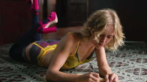 Pic: Amelia Eve in Leopard Skin (2022)