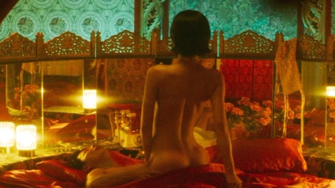 Pic: Kily Shakley in First Love - Japan