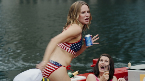 Pic: Kristen Bell in The People We Hate at the Wedding