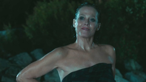 Pic: Sigourney Weaver in The Good House (2022)