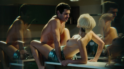 Pic: Débora Nascimento in Lady Voyeur