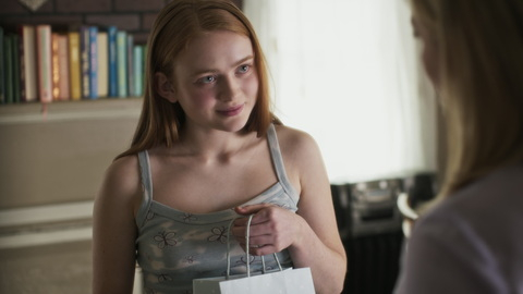 Pic: Sadie Sink in Dear Zoe