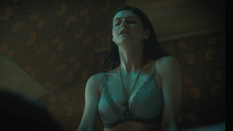 Pic: Alexandra Daddario in Anne Rice's Mayfair Witches