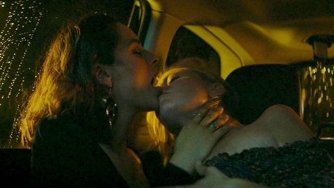 Pic: Meredith Hagner in Baby Ruby