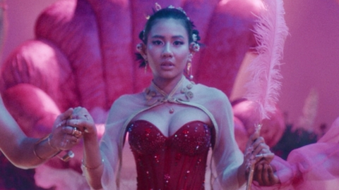 Pic: Shenina Cinnamon in Dear David