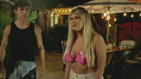 Pic: Bailey Stender in Wolf Pack