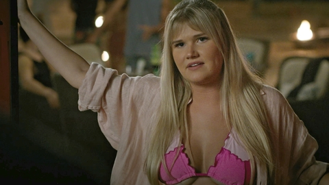 Pic: Bailey Stender in Wolf Pack