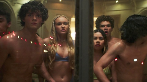 Pic: Chloe Rose Robertson in Wolf Pack