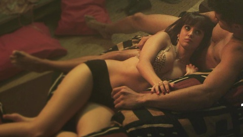 Pic: María de Nati in Wrong Side of the Tracks