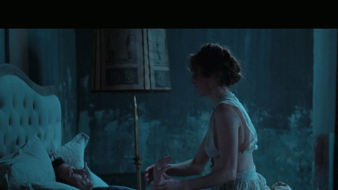 Pic: Vicky Krieps in Corsage