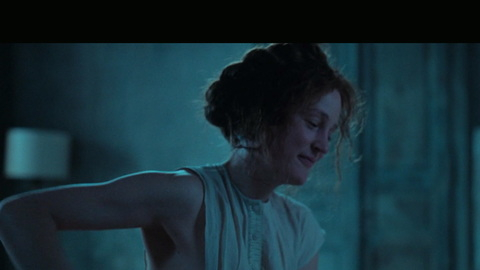 Pic: Vicky Krieps in Corsage