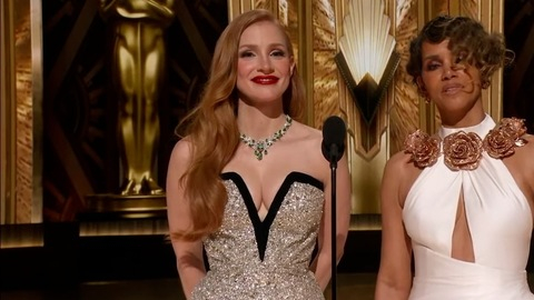Pic: Jessica Chastain in The Oscars