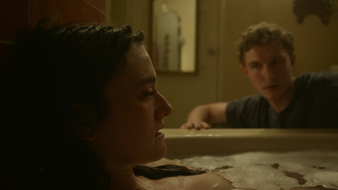 Pic: Sarah Pidgeon in Tiny Beautiful Things