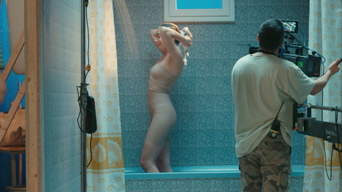 Pic: Neslihan Atagül in Oh Belinda