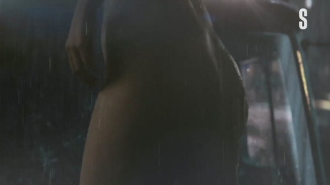 Pic: Lyubov Aksenova in Zhit zhizn