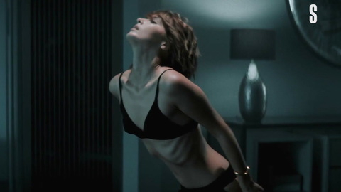 Pic: Lyubov Aksenova in Zhit zhizn