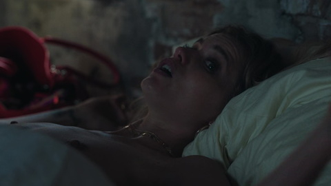 Pic: Abbey Lee in Florida Man