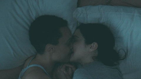 Pic: Britne Oldford in Dead Ringers