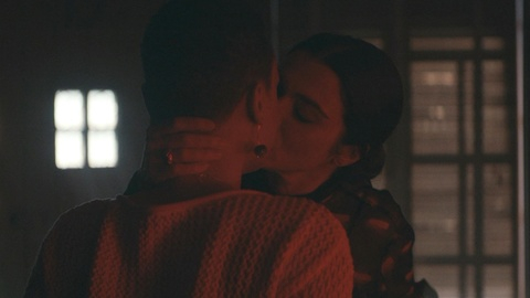 Pic: Rachel Weisz in Dead Ringers