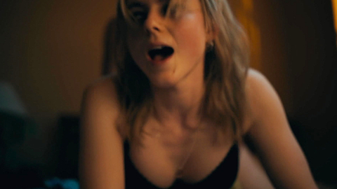 Pic: Thomasin McKenzie in Totally Completely Fine